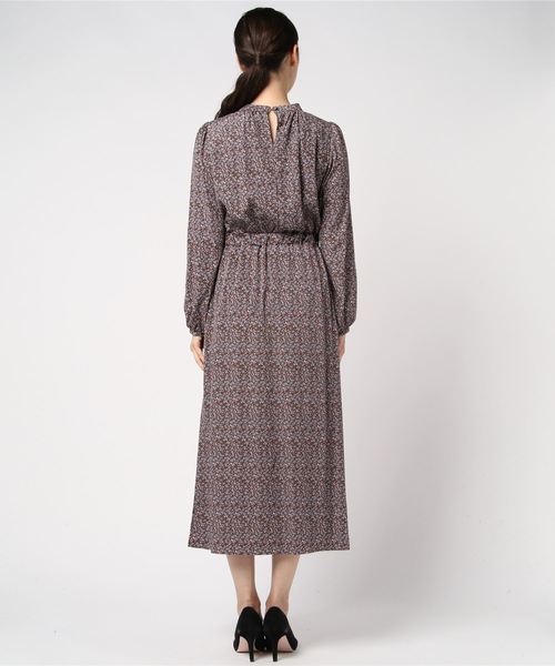 archives(アルシーヴ)の「小花柄前開きワンピース(ワンピース・レディース・ブラック/パープル/ブラウン・MEDIUM)」の4枚目の写真