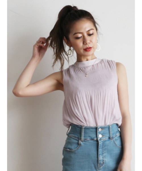 ROYAL PARTY（ロイヤルパーティー）の「マジョリカプリーツブラウス（シャツ/ブラウス・レディース・ブラック/パープル/オフホワイト・FREE）」の3枚目の写真