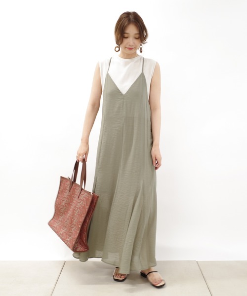 DouDou（ドゥドゥ）の「フレアキャミワンピース（ワンピース・レディース・ブラック/カーキ・FREE）」の19枚目の写真