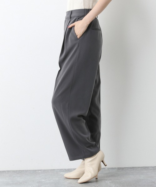 A part by（アパートバイ）の「Pカラータックストレートパンツ 917826（その他パンツ・レディース・チャコールグレー/ブラウン系その他/ライトベージュ/ライトグリーン/ライトブルー・MEDIUM/LARGE）」の7枚目の写真