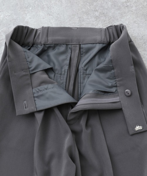 A part by（アパートバイ）の「Pカラータックストレートパンツ 917826（その他パンツ・レディース・チャコールグレー/ブラウン系その他/ライトベージュ/ライトグリーン/ライトブルー・MEDIUM/LARGE）」の10枚目の写真