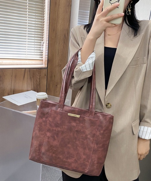 aimoha(アイモハ)の「大容量シンプルトートバッグ(トートバッグ・レディース・ブラック/ピンク/ブラウン/ベージュ・FREE)」の4枚目の写真