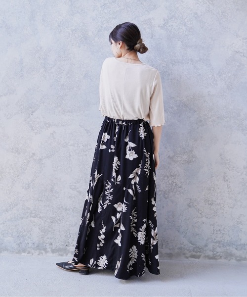 Happy John(ハッピージョン)の「バックスリットメロウカット(Tシャツ/カットソー・レディース・ナチュラル/グリーン・FREE)」の21枚目の写真