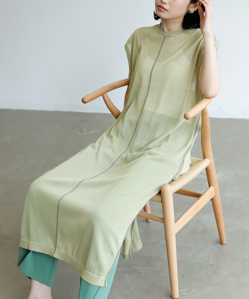 Birthday room（バースデイルーム）の「シアー ライン ロング パイピング ニット クルーネック ワンピース（ワンピース・レディース・ブラック/ベージュ/パープル/ライム・FREE）」の4枚目の写真