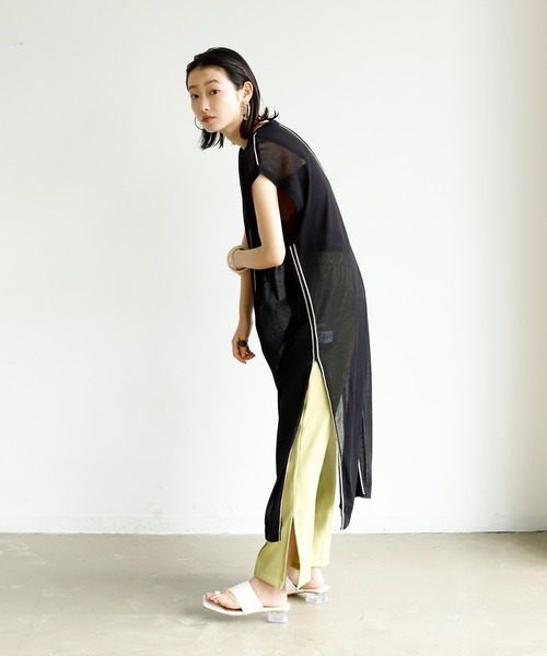 Birthday room（バースデイルーム）の「シアー ライン ロング パイピング ニット クルーネック ワンピース（ワンピース・レディース・ブラック/ベージュ/パープル/ライム・FREE）」の6枚目の写真