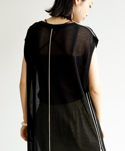 Birthday room（バースデイルーム）の「シアー ライン ロング パイピング ニット クルーネック ワンピース（ワンピース・レディース・ブラック/ベージュ/パープル/ライム・FREE）」の8枚目の写真