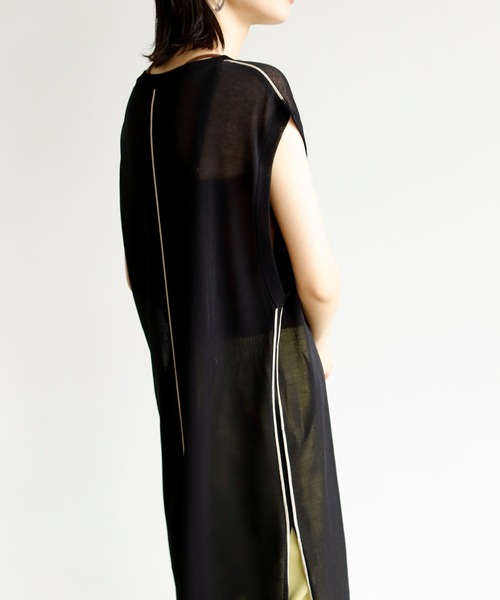 Birthday room（バースデイルーム）の「シアー ライン ロング パイピング ニット クルーネック ワンピース（ワンピース・レディース・ブラック/ベージュ/パープル/ライム・FREE）」の9枚目の写真