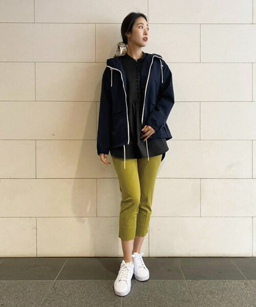 DRESSTERIOR(ドレステリア)の「◆サイドスリットテーパードパンツ(その他パンツ・レディース・黄緑系/カーキ/ネイビー・36/40/34/38)」の11枚目の写真