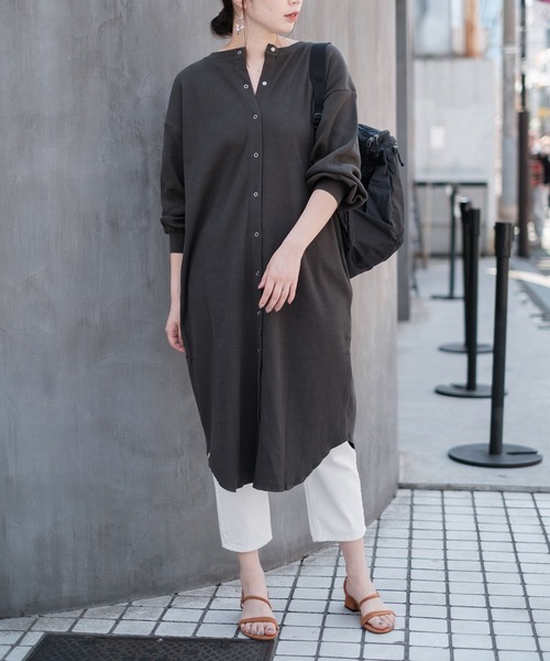 MAISON BREEZE（メゾンブリーズ）の「【MAISON BREEZE】3WAYリングドットボタンワッフルワンピース（ワンピース・レディース・ブラック/アイボリー/グレイッシュベージュ/グレイッシュブルー・M）」の2枚目の写真