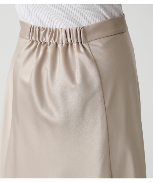 AZUL by moussy(アズールバイマウジー)の「SATIN NARROW SKIRT/サテンナロースカート(スカート・レディース・ベージュ/カーキ・SMALL/MEDIUM)」の10枚目の写真