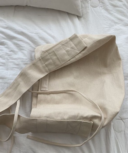 Anuenue（アヌエヌエ）の「キャンバスショルダートートバッグ（ショルダーバッグ・レディース・ブラック/ダークグリーン/ホワイト・FREE）」の11枚目の写真