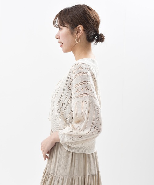 rps（アールピーエス）の「透かし柄ショートニットカーディガン（カーディガン/ボレロ・レディース・ブラック/アイボリー/ラベンダー・M）」の7枚目の写真