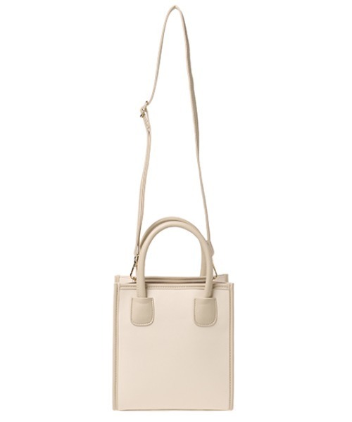 INGNI(イング)の「パイピングスクエアショルダーバッグ(ショルダーバッグ・レディース・アイボリー系4/ホワイト系2・ONE SIZE)」の3枚目の写真