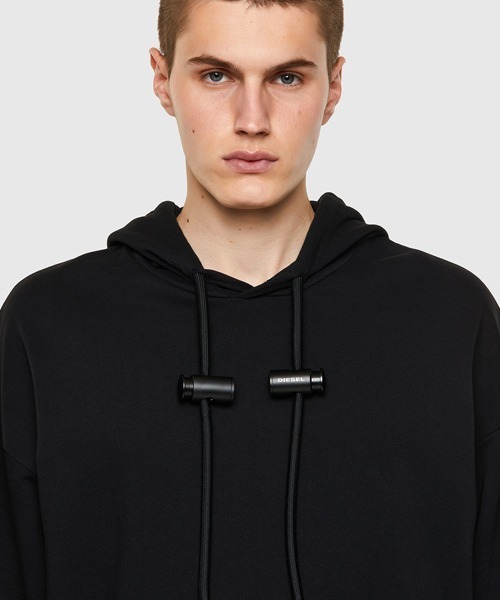 DIESEL（ディーゼル）の「メンズ スウェットパーカー カットオフ（パーカー・メンズ・ブラック/ホワイト・LARGE/SMALL/XX-LARGE/X-LARGE/X-SMALL/MEDIUM）」の15枚目の写真