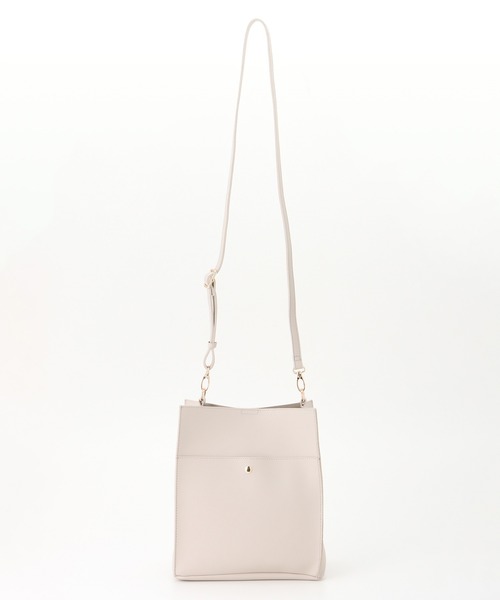 Honeys（ハニーズ）の「スクエアショルダーＢａｇ（ショルダーバッグ・レディース・ライトブラウン/ライトグレー/ブラック・FREE）」の5枚目の写真