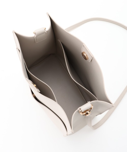 Honeys（ハニーズ）の「スクエアショルダーＢａｇ（ショルダーバッグ・レディース・ライトブラウン/ライトグレー/ブラック・FREE）」の8枚目の写真