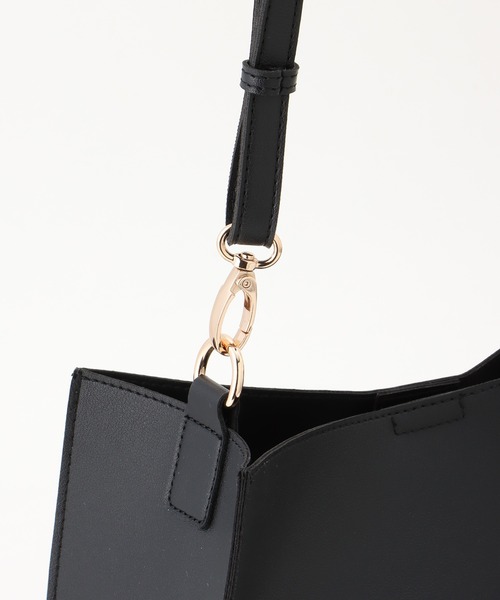 Honeys（ハニーズ）の「スクエアショルダーＢａｇ（ショルダーバッグ・レディース・ライトブラウン/ライトグレー/ブラック・FREE）」の13枚目の写真