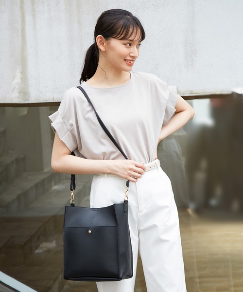 Honeys（ハニーズ）の「スクエアショルダーＢａｇ（ショルダーバッグ・レディース・ライトブラウン/ライトグレー/ブラック・FREE）」の15枚目の写真