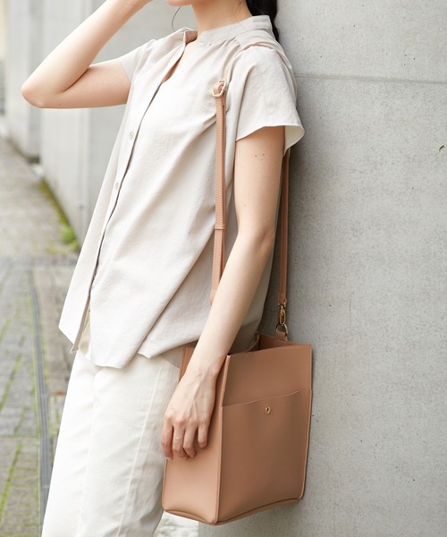 Honeys（ハニーズ）の「スクエアショルダーＢａｇ（ショルダーバッグ・レディース・ライトブラウン/ライトグレー/ブラック・FREE）」の18枚目の写真