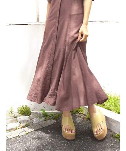 MERCURYDUO（マーキュリーデュオ）の「ギャザースリーブマーメイドシャツワンピース（ワンピース・レディース・ブラウン/ベージュ/ミント・FREE）」の20枚目の写真