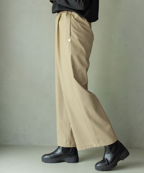 MARECHAL TERRE（マルシャルテル）の「フェイクレザーワイドギャザーパンツ（その他パンツ・レディース・ブラック/ベージュ/セージグリーン/モカ・SMALL/MEDIUM/LARGE）」の17枚目の写真