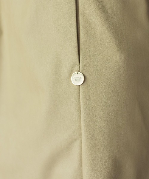 MARECHAL TERRE（マルシャルテル）の「フェイクレザーワイドギャザーパンツ（その他パンツ・レディース・ブラック/ベージュ/セージグリーン/モカ・SMALL/MEDIUM/LARGE）」の14枚目の写真