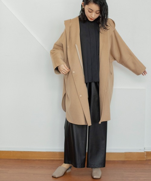 MARECHAL TERRE（マルシャルテル）の「フェイクレザーワイドギャザーパンツ（その他パンツ・レディース・ブラック/ベージュ/セージグリーン/モカ・SMALL/MEDIUM/LARGE）」の8枚目の写真