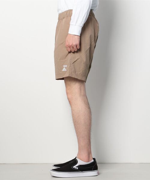 POLeR OUTDOOR STUFF（ポーラーアウトドアスタッフ）の「POLeR OUTDOOR STUFF/ポーラーアウトドアスタッフ　JAPAN LIMITED CAMP VOLLEY SHORT 日本限定 ショートパンツ（その他パンツ・メンズ・オリーブ・SMALL/MEDIUM/LARGE）」の2枚目の写真