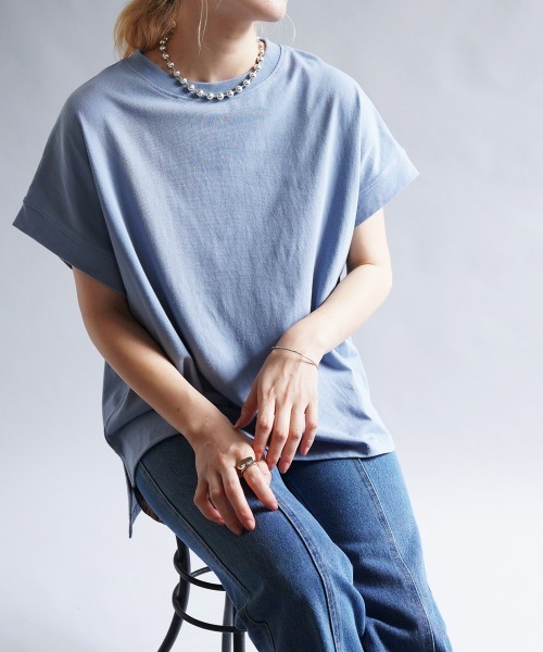 Bou Jeloud(ブージュルード)の「フレンチスリーブTOPS(Tシャツ/カットソー・レディース・チャコールグレー/オフホワイト/ブルー/グレイッシュベージュ・FREE)」の18枚目の写真
