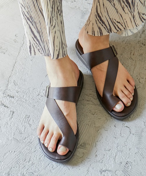 Fashion Letter(ファッションレター)の「アシメトングコンフォートサンダル 痛くないサンダル(サンダル・レディース・ホワイト/ブラック/ダークブラウン/キャメル・LL/M/L/S)」の18枚目の写真