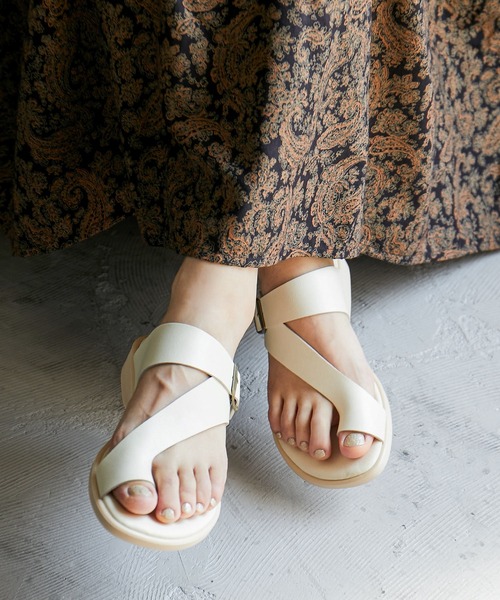 Fashion Letter(ファッションレター)の「アシメトングコンフォートサンダル 痛くないサンダル(サンダル・レディース・ホワイト/ブラック/ダークブラウン/キャメル・LL/M/L/S)」の21枚目の写真