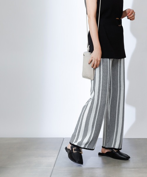 COLONY 2139（コロニートゥーワンスリーナイン）の「バイカラーヘリンボーンニットパンツ(セットアップ可)（その他パンツ・レディース・ブラック/ベージュ/グリーン・MEDIUM/SMALL/LARGE）」の2枚目の写真