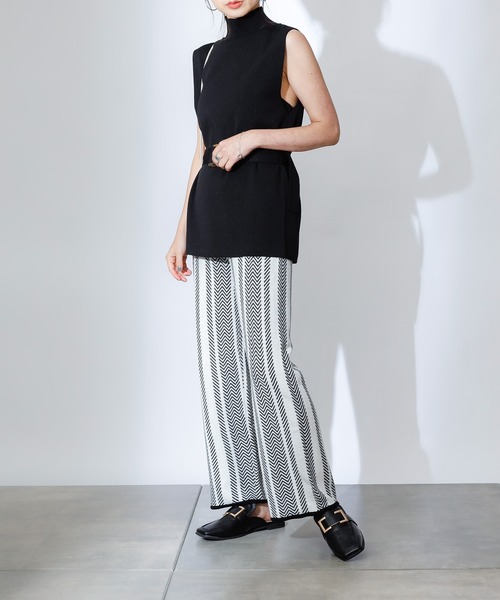 COLONY 2139（コロニートゥーワンスリーナイン）の「バイカラーヘリンボーンニットパンツ(セットアップ可)（その他パンツ・レディース・ブラック/ベージュ/グリーン・MEDIUM/SMALL/LARGE）」の9枚目の写真