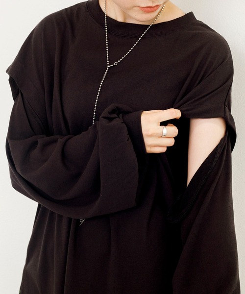 w closet（ダブルクローゼット）の「ロングorノースリ2WAYスリーブTシャツ（Tシャツ/カットソー・レディース・スミクロ/オフホワイト/ダークグリーン/ライトパープル/ピンク系その他・FREE）」の19枚目の写真