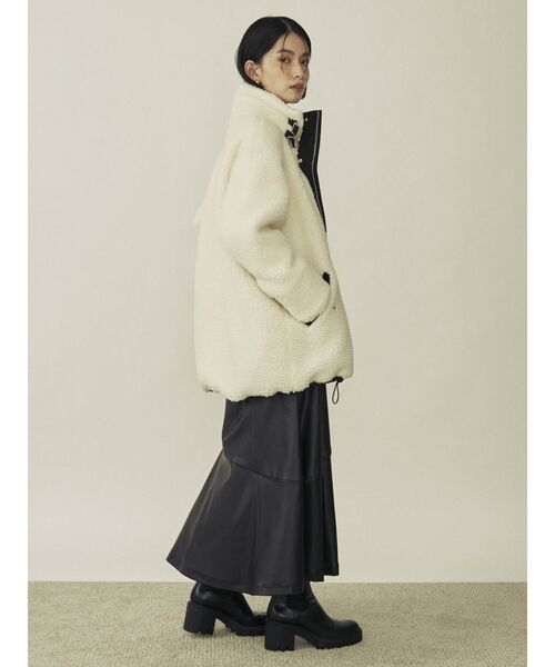 COTORICA（コトリカ）の「ボア×ナイロンフライトジャケット（ブルゾン・レディース・ブラック/オフホワイト・SMALL/MEDIUM）」の16枚目の写真