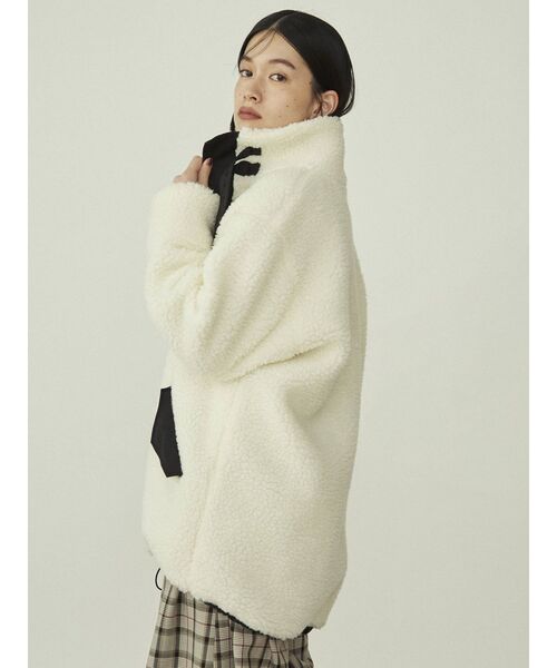 COTORICA（コトリカ）の「ボア×ナイロンフライトジャケット（ブルゾン・レディース・ブラック/オフホワイト・SMALL/MEDIUM）」の4枚目の写真