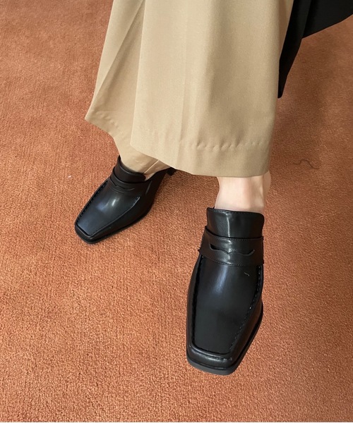 Didot.showroom(ディドット ショールーム)の「heel mule loafer(ローファー・レディース・ホワイト/ブラック・23cm/24cm/25cm)」の7枚目の写真
