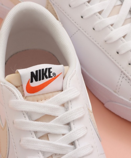 NIKE（ナイキ）の「NIKE WOMENS BLAZER LOW 77 / ナイキ ブレザー ロー【SP】（スニーカー・レディース・ホワイト・24.0cm/25.0cm/23.5cm/24.5㎝/23.0cm）」の12枚目の写真