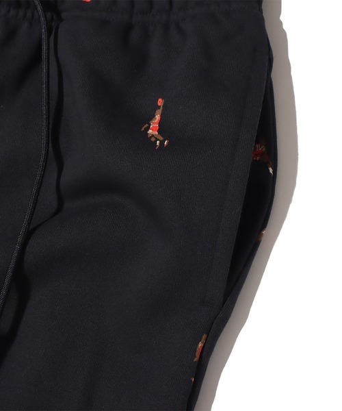 JORDAN BRAND（ジョーダンブランド）の「JORDAN BRAND AS M J ESS STMT AOP FLC PANT / ジョーダン ブランド ジョーダン エッセンシャル STMT AOP フリース パンツ / NIKE【SP】（その他パンツ・メンズ・グレー/ブラック・L/M/XL/S/XXL）」の17枚目の写真