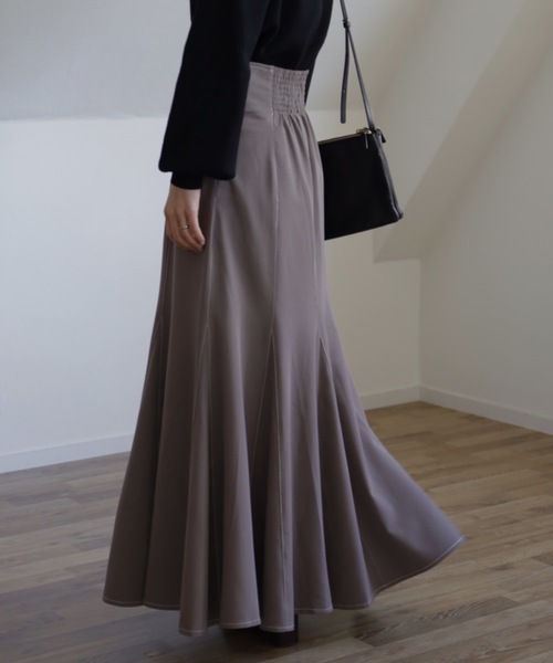 UNFIELD（アンフィールド）の「【UNFIELD 配色ステッチマーメイドスカート】（スカート・レディース・ブラック/モカ・FREE）」の2枚目の写真