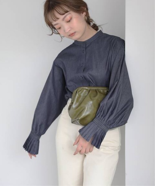 SLOBE IENA(スローブイエナ)の「LE DENIM タックスリーブブラウス【洗濯機使用可能】◆(シャツ/ブラウス・レディース・ネイビー・FREE)」の14枚目の写真