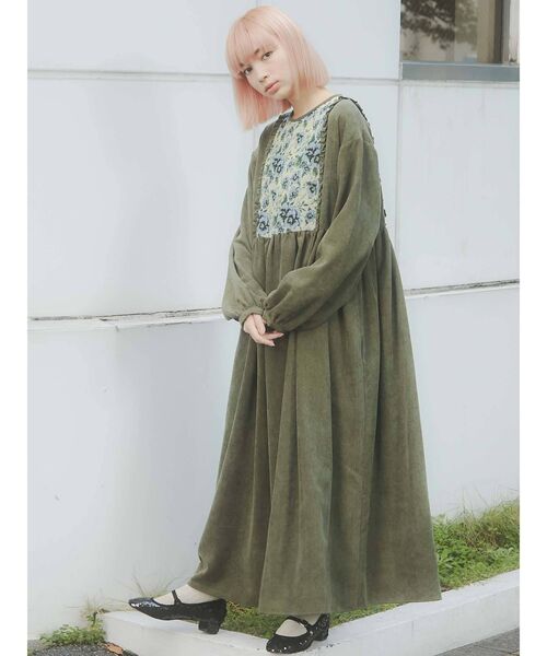 merry jenny（メリージェニー）の「ジャガードコンビコールワンピース（ワンピース・レディース・ブラウン/グリーン/ボルドー・FREE）」の4枚目の写真