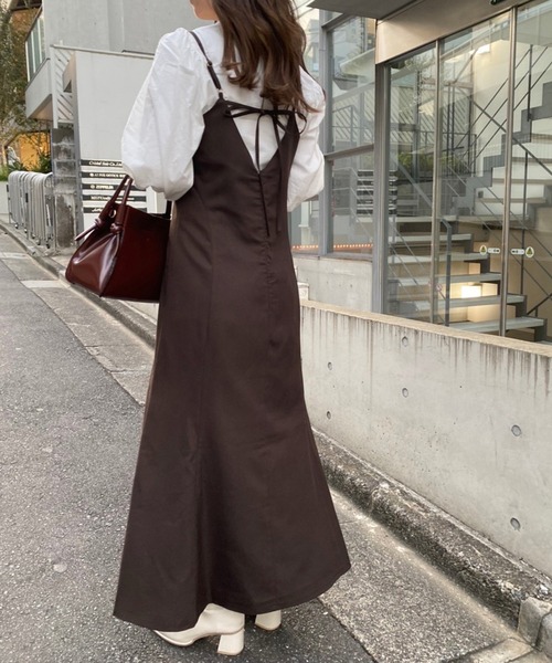 one after another NICE CLAUP（ワンアフターアナザーナイスクラップ）の「WEB限定　バックリボンマーメイドキャミワンピース（ワンピース・レディース・ブラック/ブラウン/グレー系その他/グリーン系その他/ブラック系その他/インディゴブルー・FREE）」の19枚目の写真