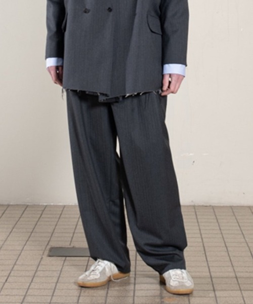 CAMIEL FORTGENS(カミエル フォートへンス)の「【CAMIEL FORTGENS】 suit pants wool woven / herringbone(スラックス・メンズ・チャコールグレー・MEDIUM/SMALL)」の1枚目の写真