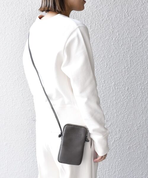 Bee❁.·+。*　マルゴーブラックポシェット Bee❁.·+。*様専用 マルゴーブラックポシェット ショルダーバッグ