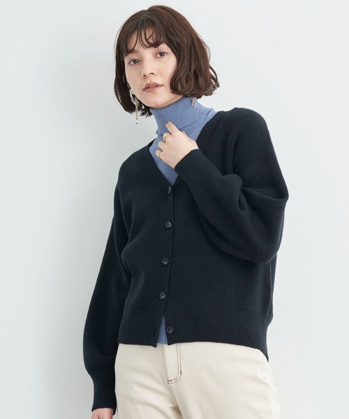 YECCA VECCA(イェッカヴェッカ)の「・Vネックニットカーディガン(カーディガン/ボレロ・レディース・ブラック/グリーン/ブルー/パープル・FREE)」の1枚目の写真