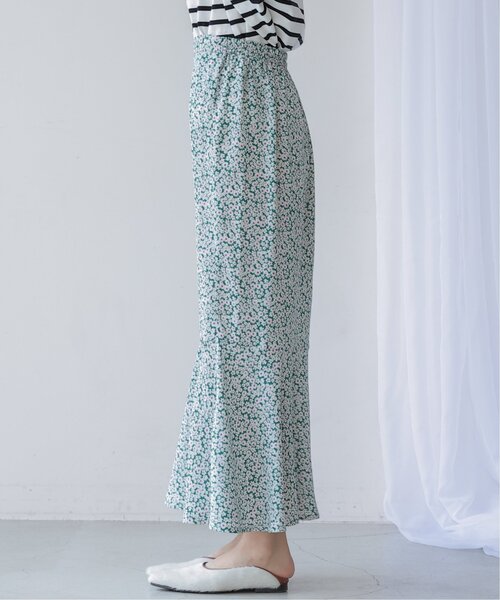 frames RAY CASSIN（フレームスレイカズン）の「デシンデイジー柄マーメイドスカート（スカート・レディース・ブラック/グリーン・FREE）」の6枚目の写真