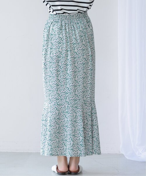 frames RAY CASSIN（フレームスレイカズン）の「デシンデイジー柄マーメイドスカート（スカート・レディース・ブラック/グリーン・FREE）」の7枚目の写真