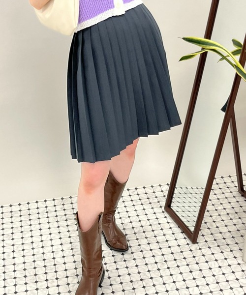 ALAND（エーランド）の「3.3Field Trip／プリーツミニスカート  2273863（スカート・レディース・ブラック/ベージュ/グレー/オフホワイト/ネイビー・FREE）」の4枚目の写真