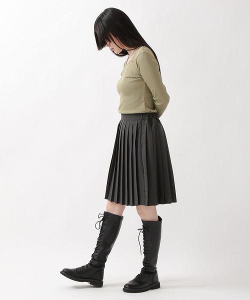 ALAND（エーランド）の「3.3Field Trip／プリーツミニスカート  2273863（スカート・レディース・ブラック/ベージュ/グレー/オフホワイト/ネイビー・FREE）」の17枚目の写真